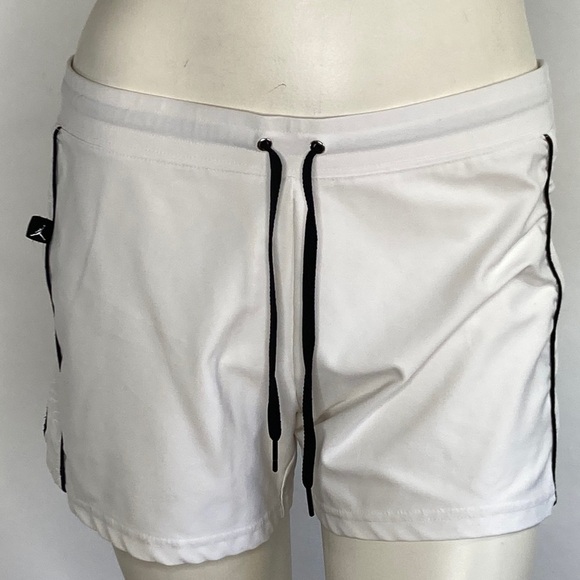 Jordan Shorts Sz Large (12-14) - Picture 2 of 6